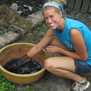 Danielle coloring her Batik fabric