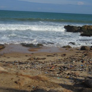 The sagness in the beauty of the beach... covered in trash