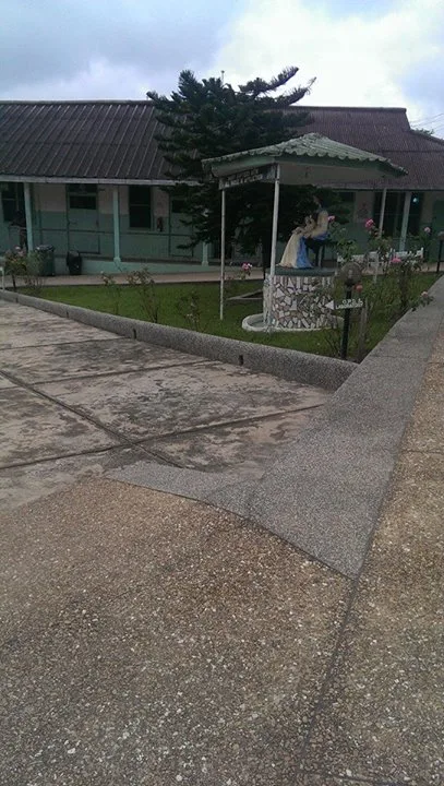 The court yard to OLGH with the Maternity Ward in the background