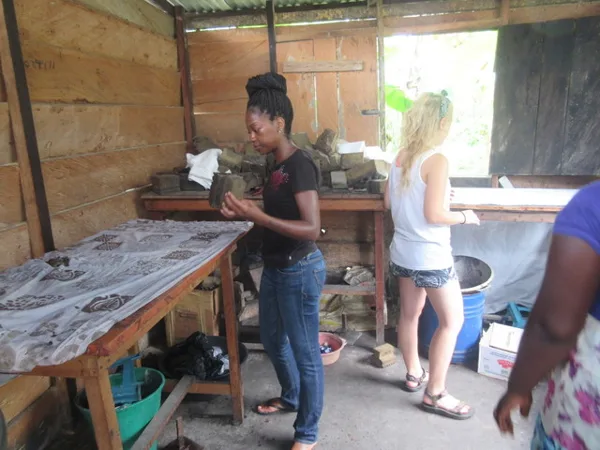 Theatrice Batik dying