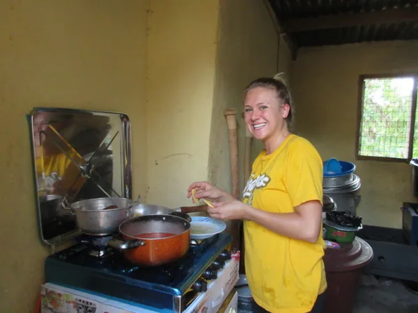 Letting the plantains fry